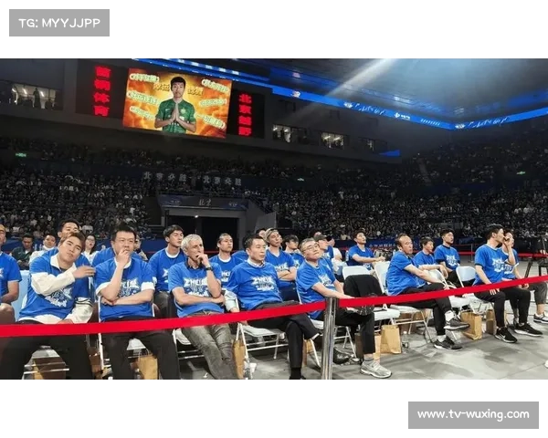 全运会乒乓球比赛看台星光熠熠，众多体育名将现场观战